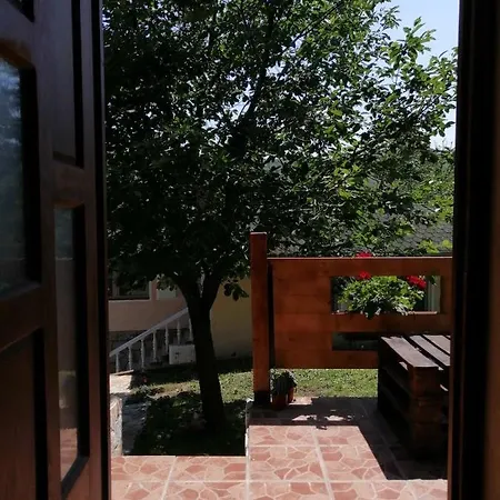 Chalet Brvnara Fruska Koliba *